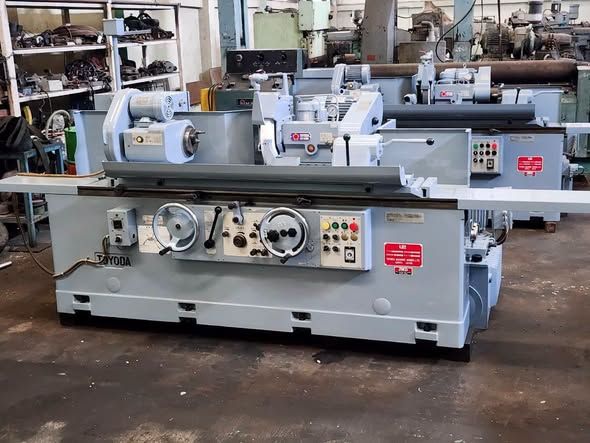 Cylindrical Grinder Toyoda · GOP32 x 100