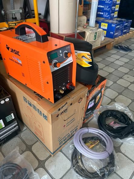 Welding Machine JASIC · TIG200S