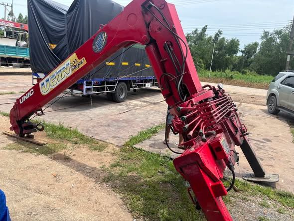 Truck-Mounted Crane Unic · UCan 504