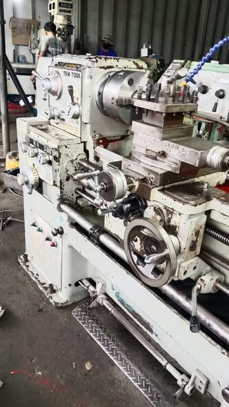 Manual Lathe Ta Ching
