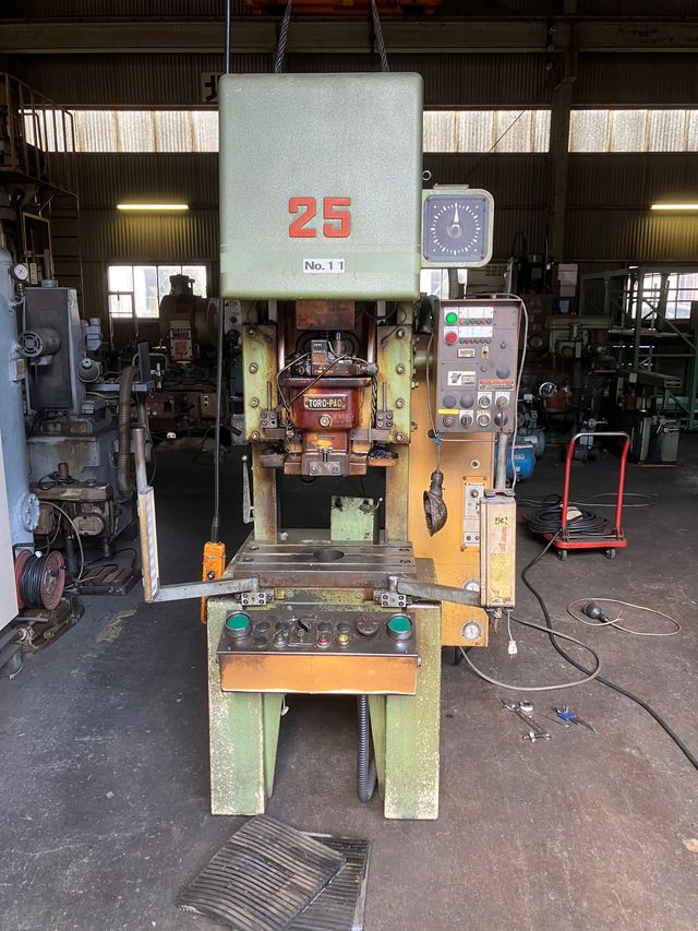 Mechanical Press Amada · TP-25C-X2