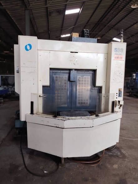 Vertical Machining Center Makino · S33