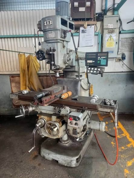 Milling Machine, 3-Axis Automatic Melling · M5