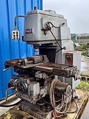 Milling Machine, Vertical Okuma Howa · STM2V