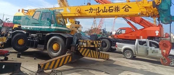 Mobile Crane M6