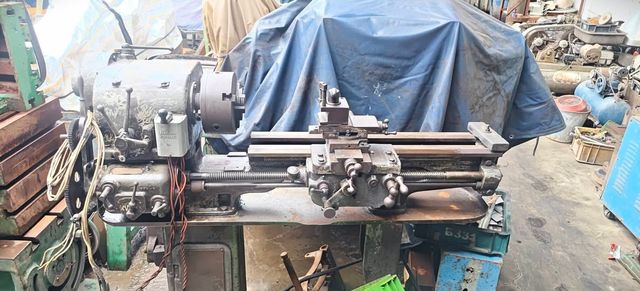 Manual Lathe