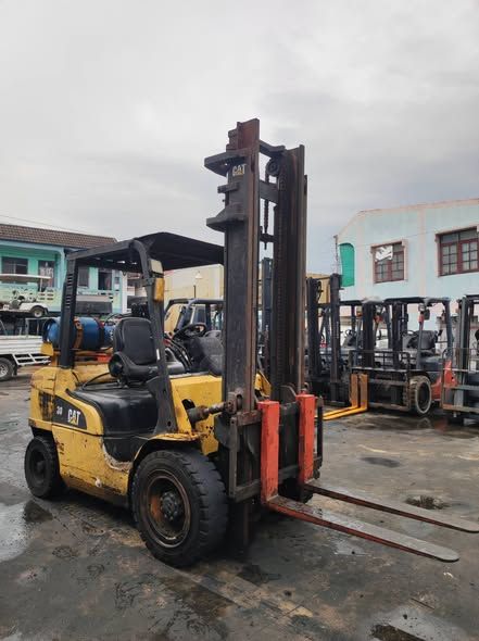 Forklift