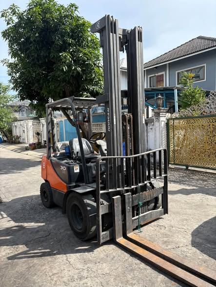 Forklift