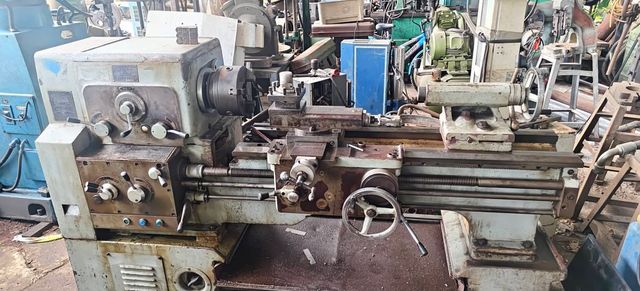 Manual Lathe