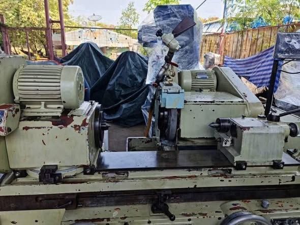 Cylindrical Grinder