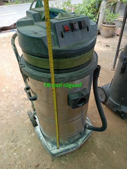 Industrial Vacuum Cleaner