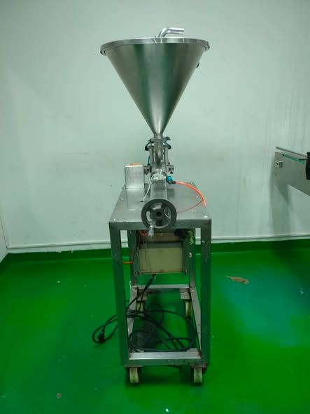 Pneumatic Filling Machine