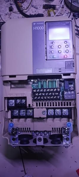 Variable Frequency Drive Yaskawa · H1000 (CIMR-HB4A0031FAA)