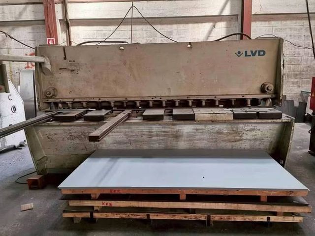 Shearing Machine LVD · MVEC 31/6