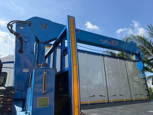 Crane (Truck-Mounted) XCMG · Hino GY2PS1A