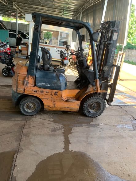 Forklift Toyota · 7FG15