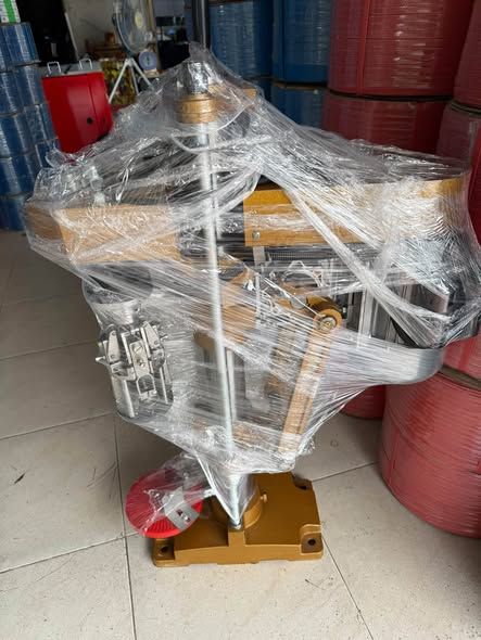 Bottle Capping Machine