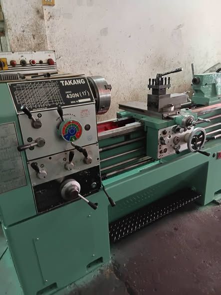 Manual Lathe Takang
