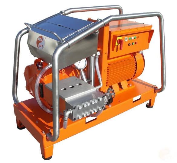 Pressure Washer