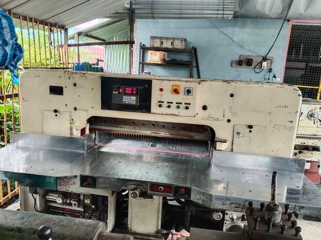 Paper Cutting Machine