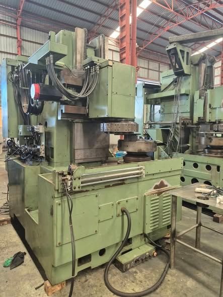 Vertical CNC Lathe Okuma Howa · 2SP-V5