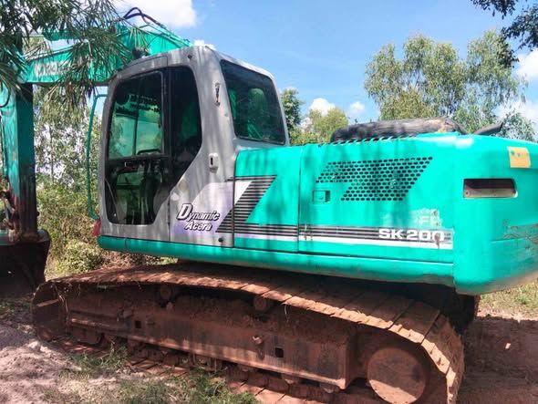 Excavator Kobelco · SK200-6