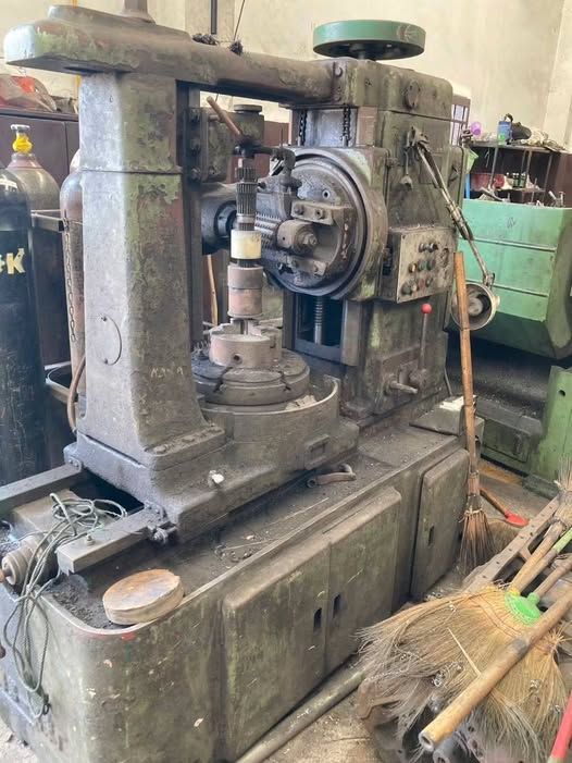 Gear Hobbing Machine