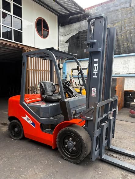 Forklift