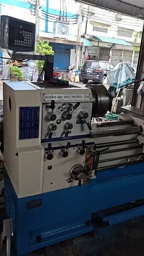 Manual Lathe, 6-Foot Taiwanese WinHO