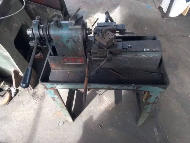 Manual Lathe Champa