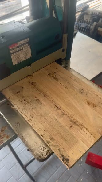 Thickness Planer Makita · 2012NB