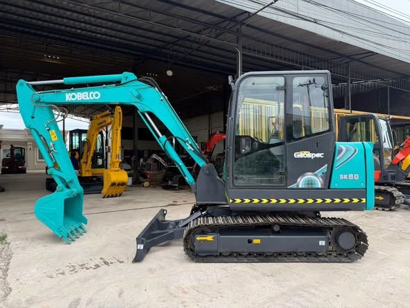Excavator Kobelco · SK60-8