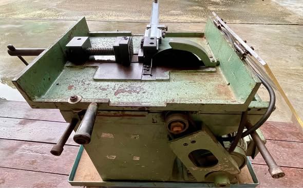 Ejector Pin Cutting Machine