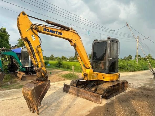 Mini Excavator Komatsu · PC55MR-2