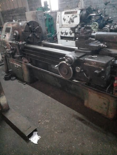 Manual Lathe