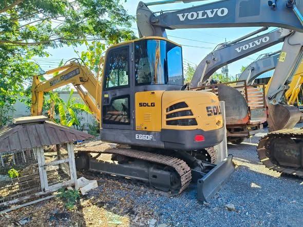 Excavator SDLG · E660F
