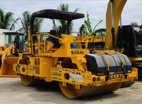 Road Roller SAKAI · SW850-2