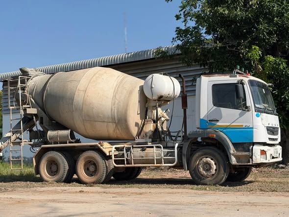 Concrete Mixer Truck Fuso