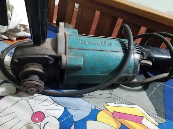Angle Grinder Makita · 9607NB