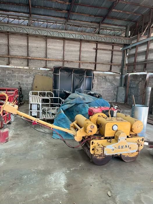 Walk-Behind Roller Compactor Sakai · SV-8