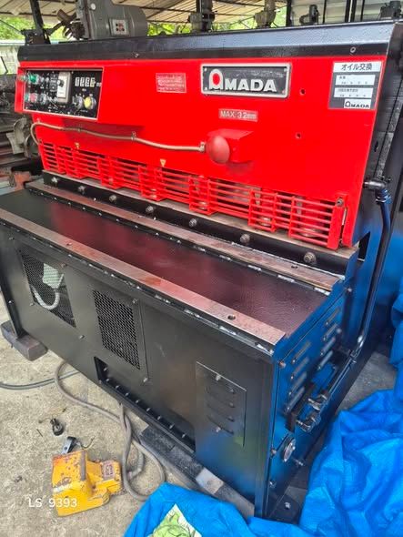 Shearing Machine AMADA