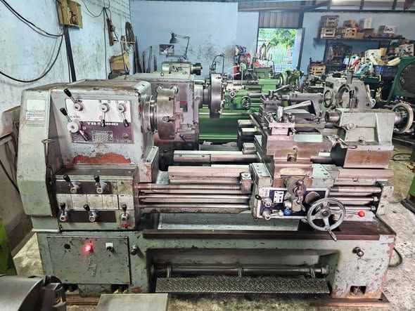 Manual Lathe Ta Ching