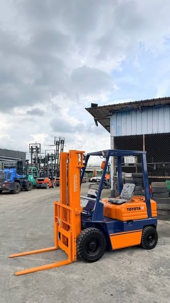 Forklift Toyota · รุ่น 5