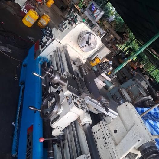 Manual Lathe