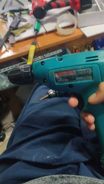 สว่านไร้สาย Makita / Maktec