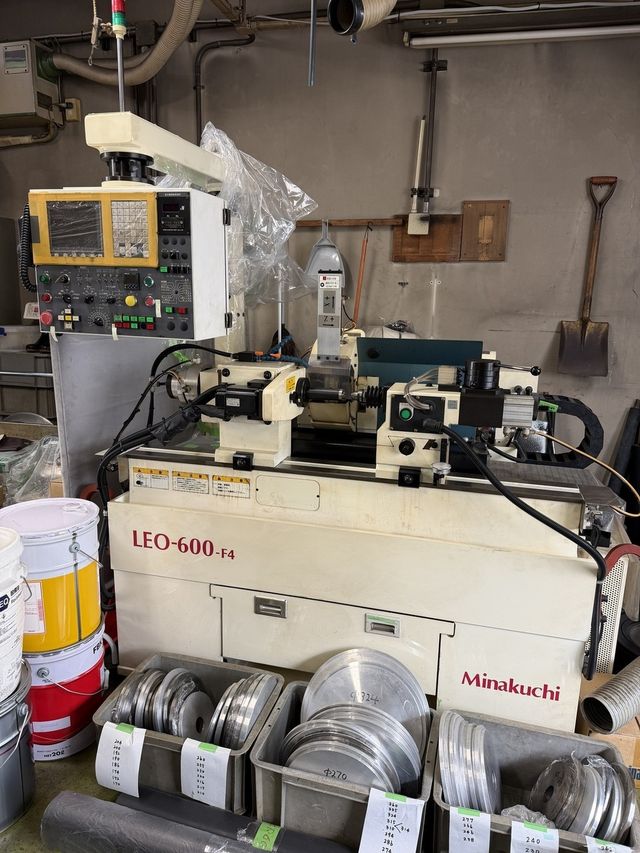 Cylindrical Grinder, CNC Rubber Roll LEO-600-F4