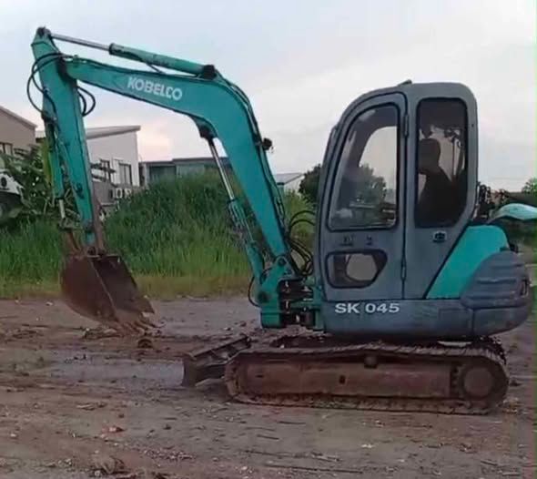 Excavator Kobelco · SK45