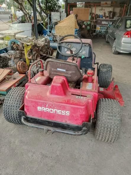 Ride-On Lawn Mower