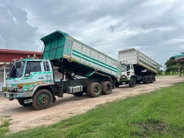 Dump Truck Hino