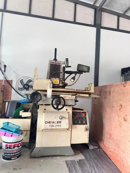 Surface Grinder Chevalier